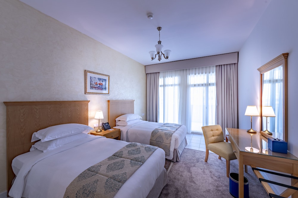 Roda Al Murooj Residences 10