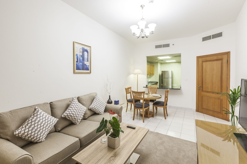 Roda Al Murooj Residences 22