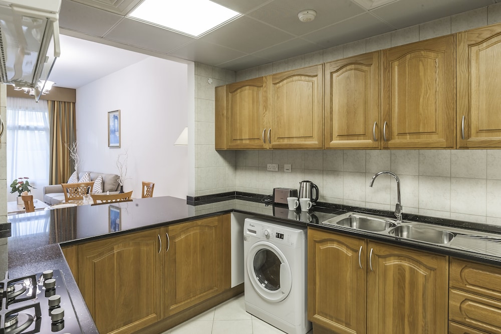 Roda Al Murooj Residences 13