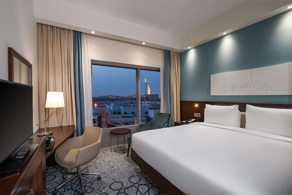 Hampton by Hilton Dubai Al Barsha 14