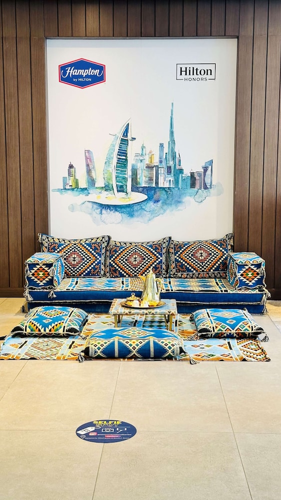 Hampton by Hilton Dubai Al Barsha 4