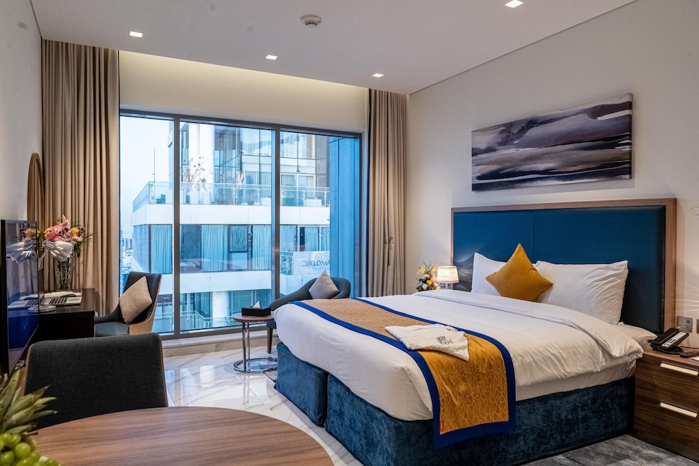 Suha Bur Dubai 24