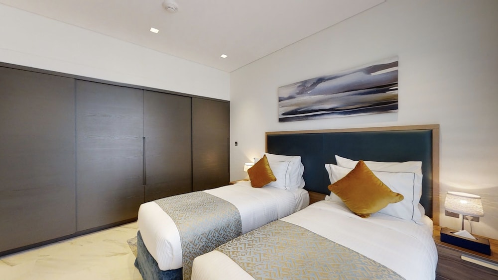 Suha Bur Dubai 21