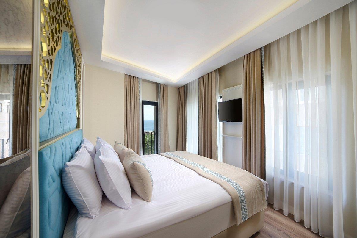 Great Fortune Design Hotel 8