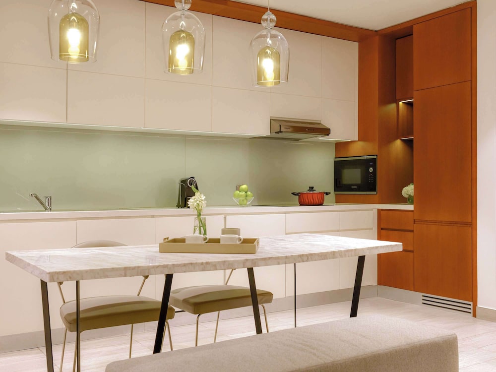 Grand Mercure Dubai City 12