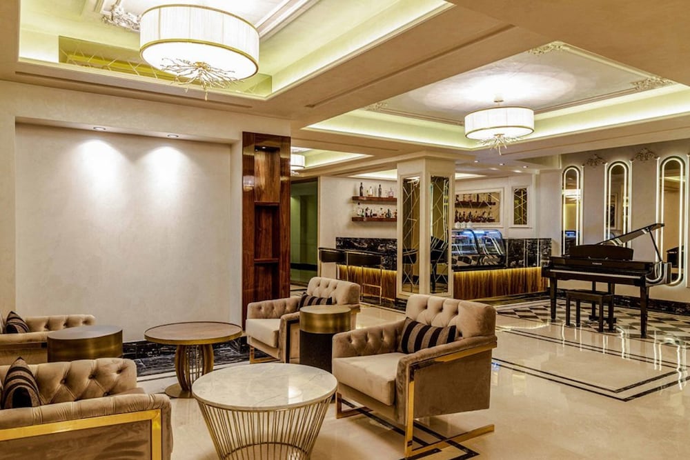 Beethoven Senfoni Hotel 8