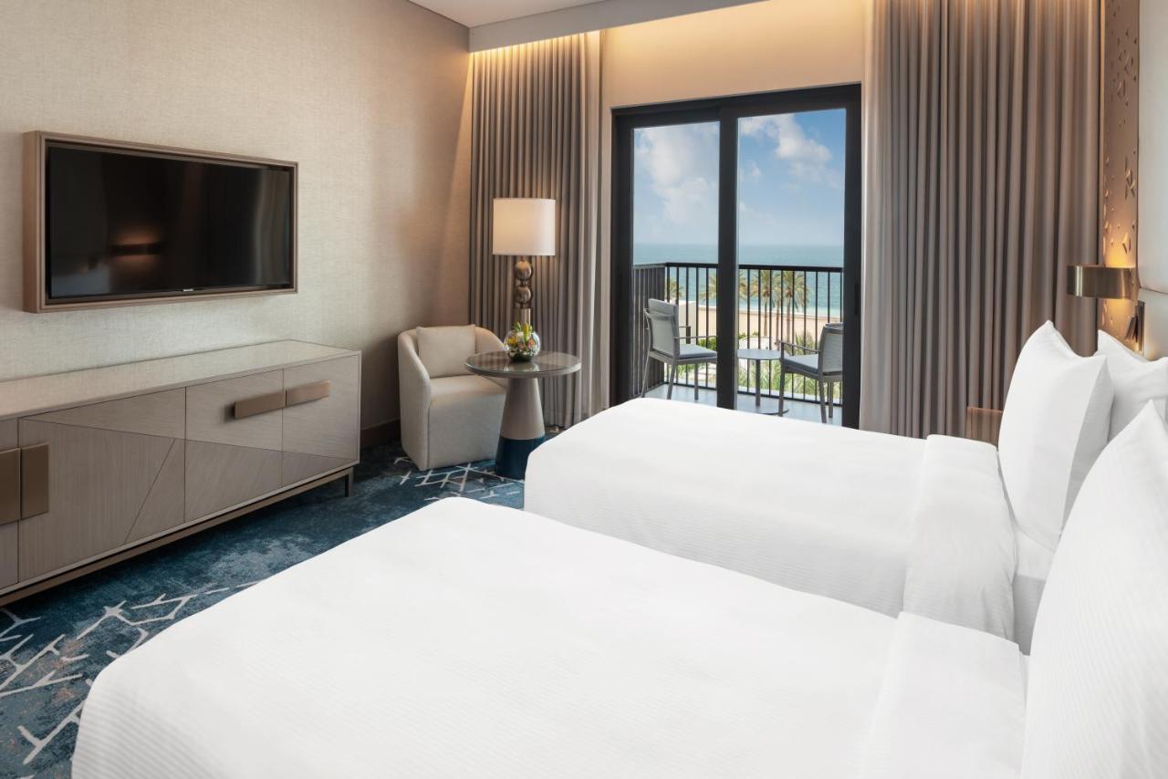 Palace Beach Resort Fujairah 3