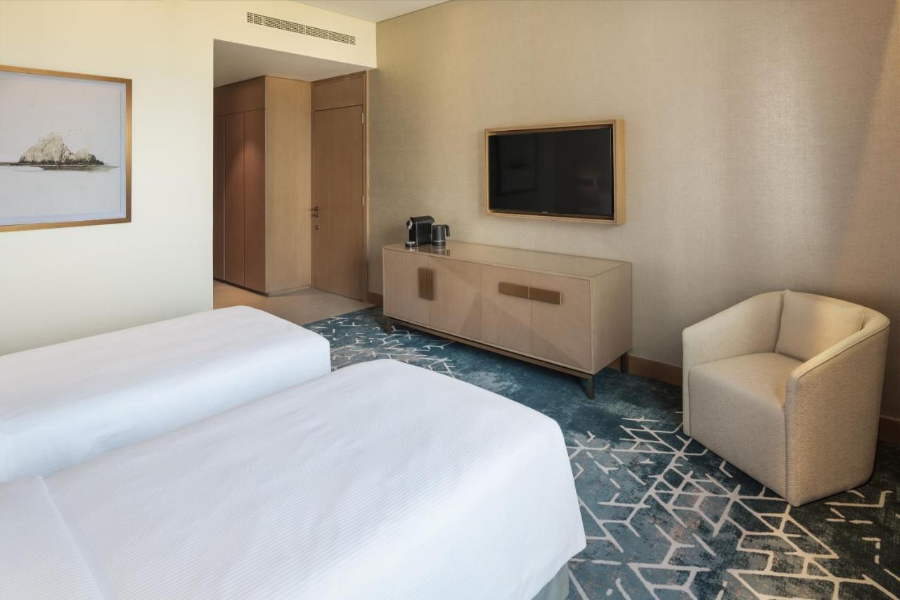 Palace Beach Resort Fujairah 12