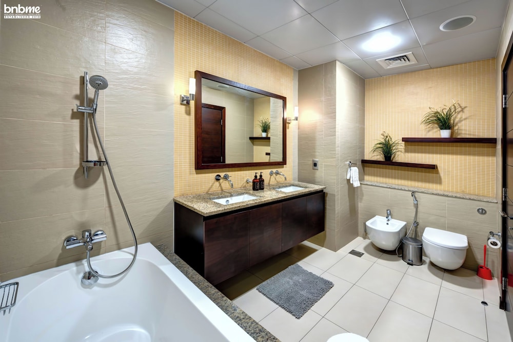 Tiara Residences by Bnbme Holiday Homes 12