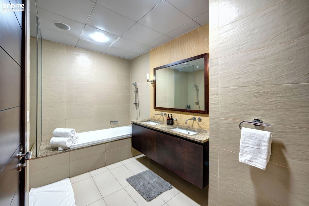 Tiara Residences by Bnbme Holiday Homes 11