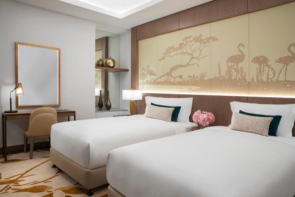 Al Jaddaf Rotana Suite Hotel 5
