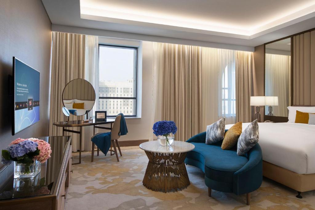 Al Jaddaf Rotana Suite Hotel 6