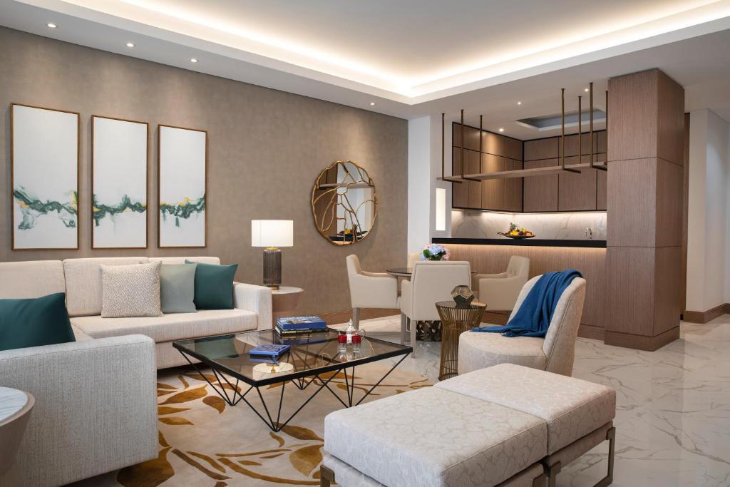 Al Jaddaf Rotana Suite Hotel 10