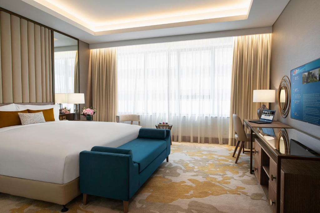 Al Jaddaf Rotana Suite Hotel 11