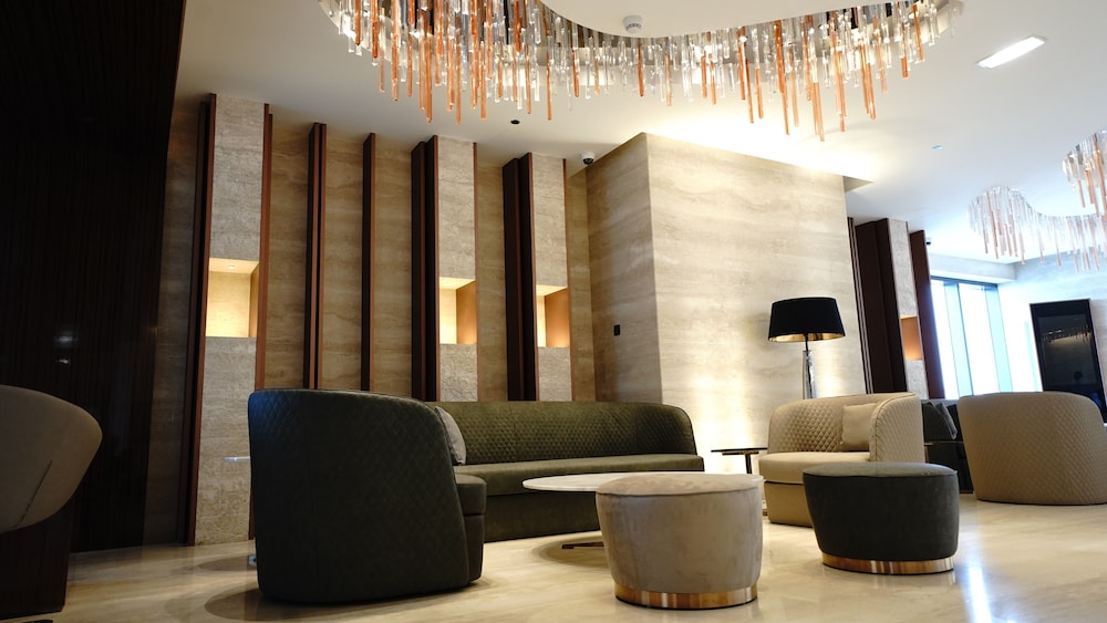 Millennium Place Barsha Heights Hotel 6