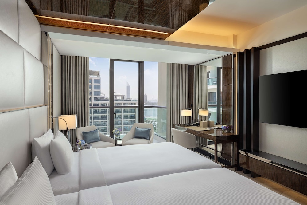 Hilton Dubai Palm Jumeirah 16