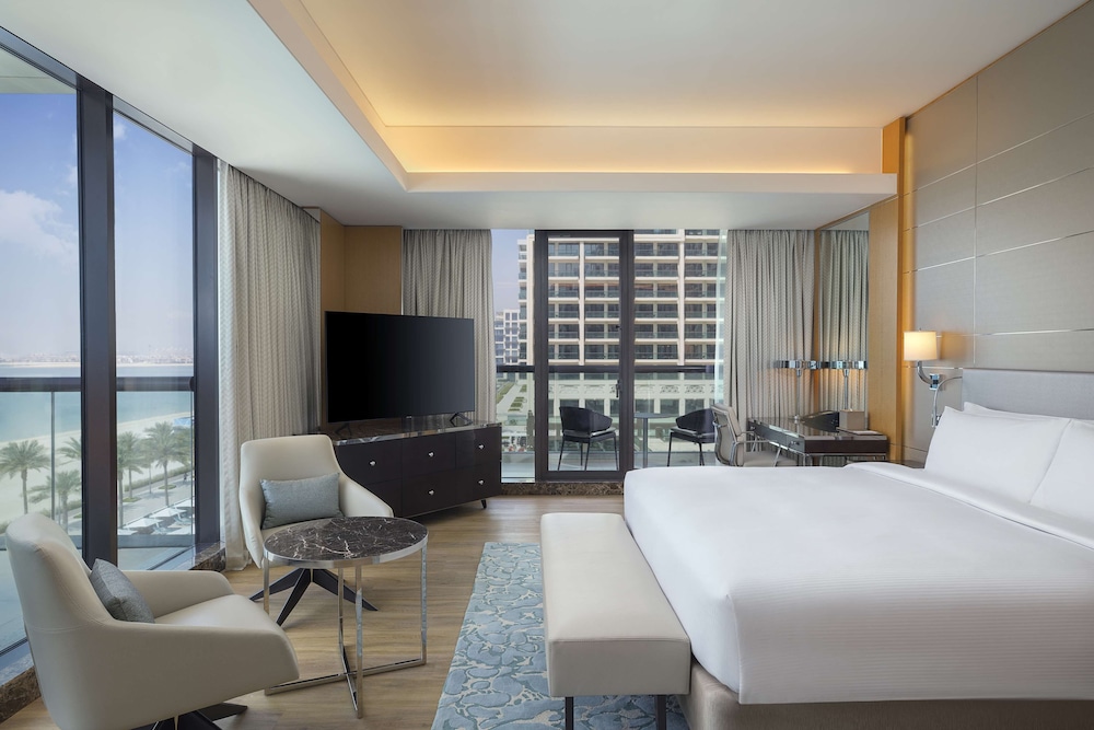 Hilton Dubai Palm Jumeirah 22