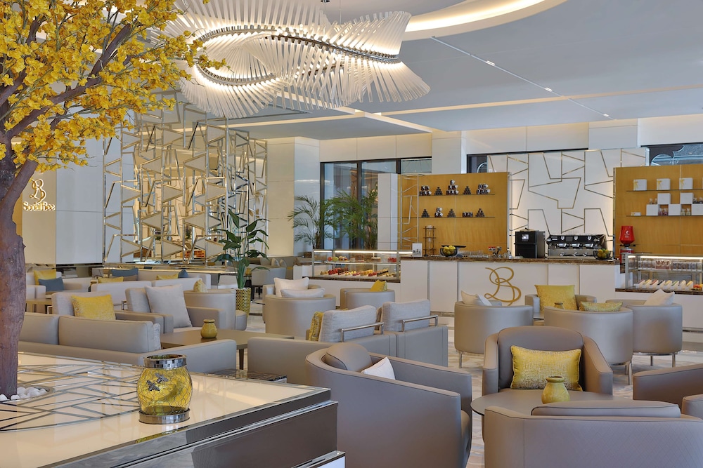 Hilton Dubai Palm Jumeirah 3