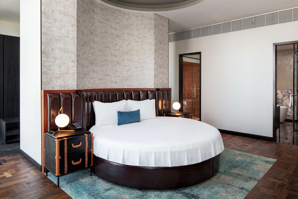 DoubleTree by Hilton Dubai M square Hotel & Residences 14