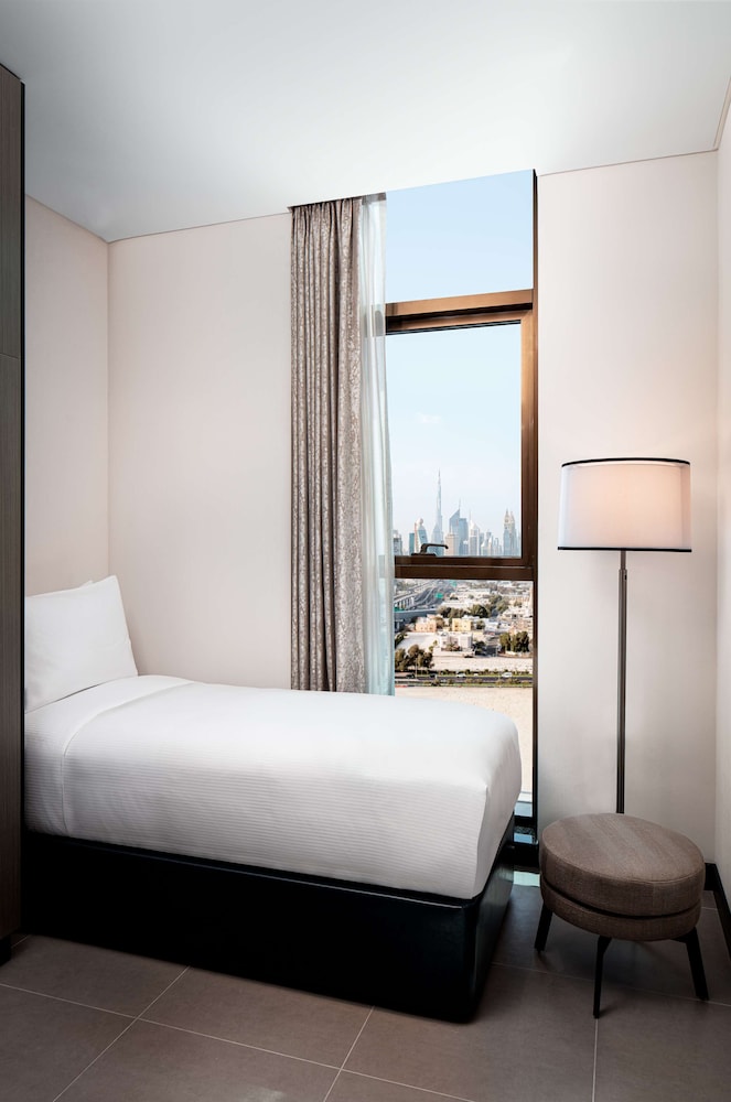 DoubleTree by Hilton Dubai M square Hotel & Residences 9
