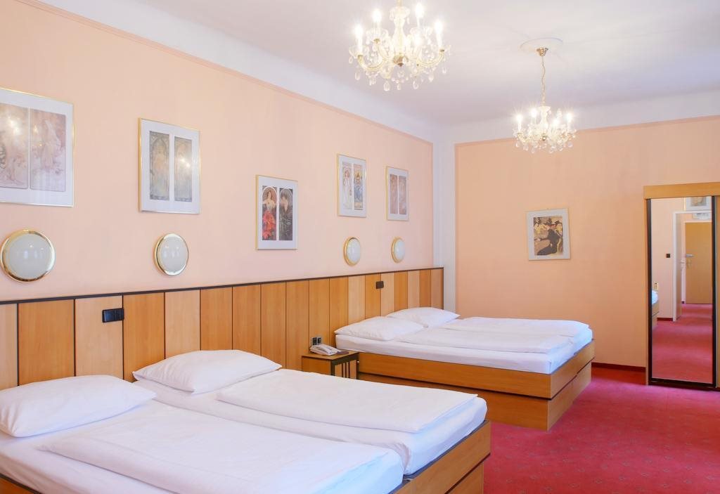 Gartenhotel Gabriel 12