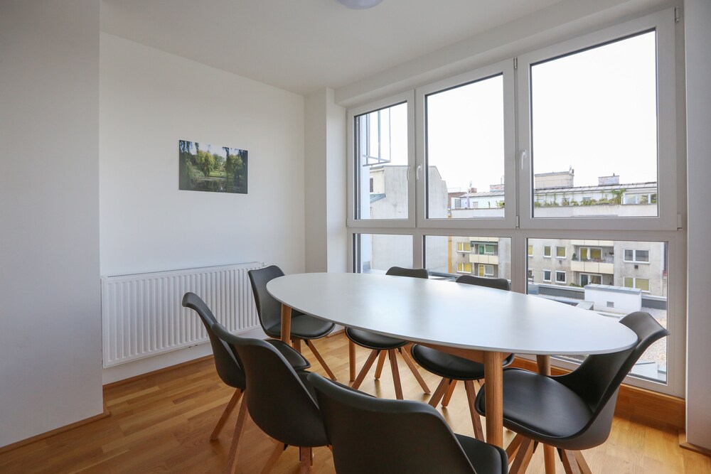 4 Beds & More Apartments 2