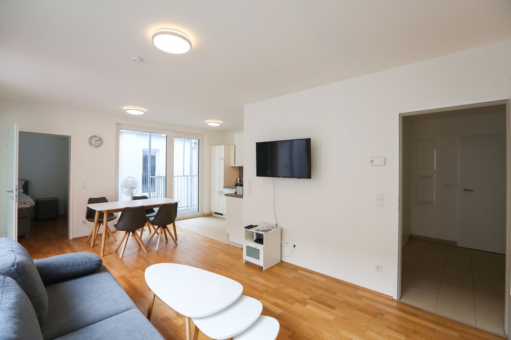 4 Beds & More Apartments 4