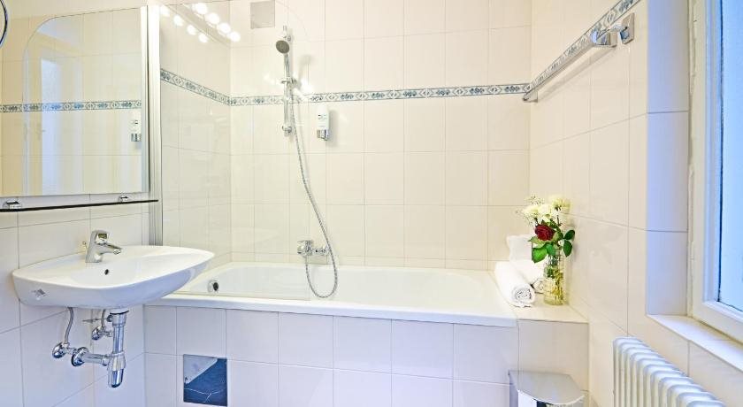 Hotel Viktoria 13