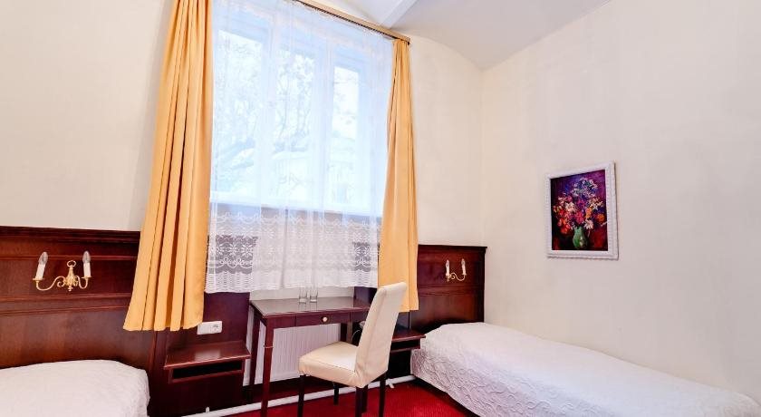 Hotel Viktoria 17
