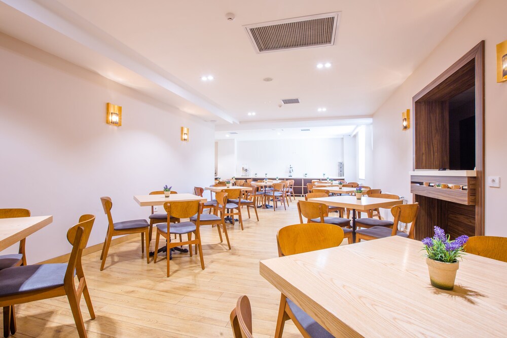 City Park Hotel Baku 9