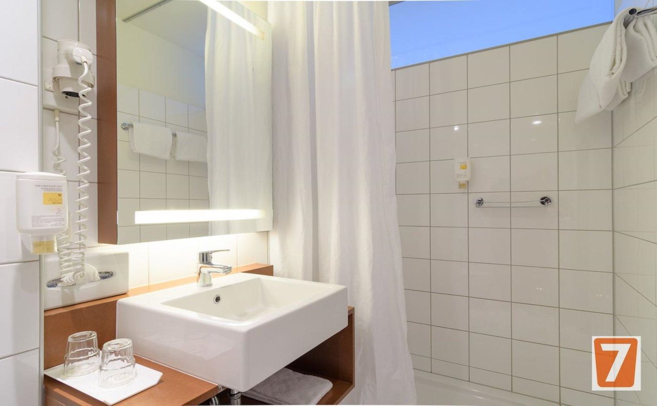 Kyriad Vienna Altmannsdorf 11