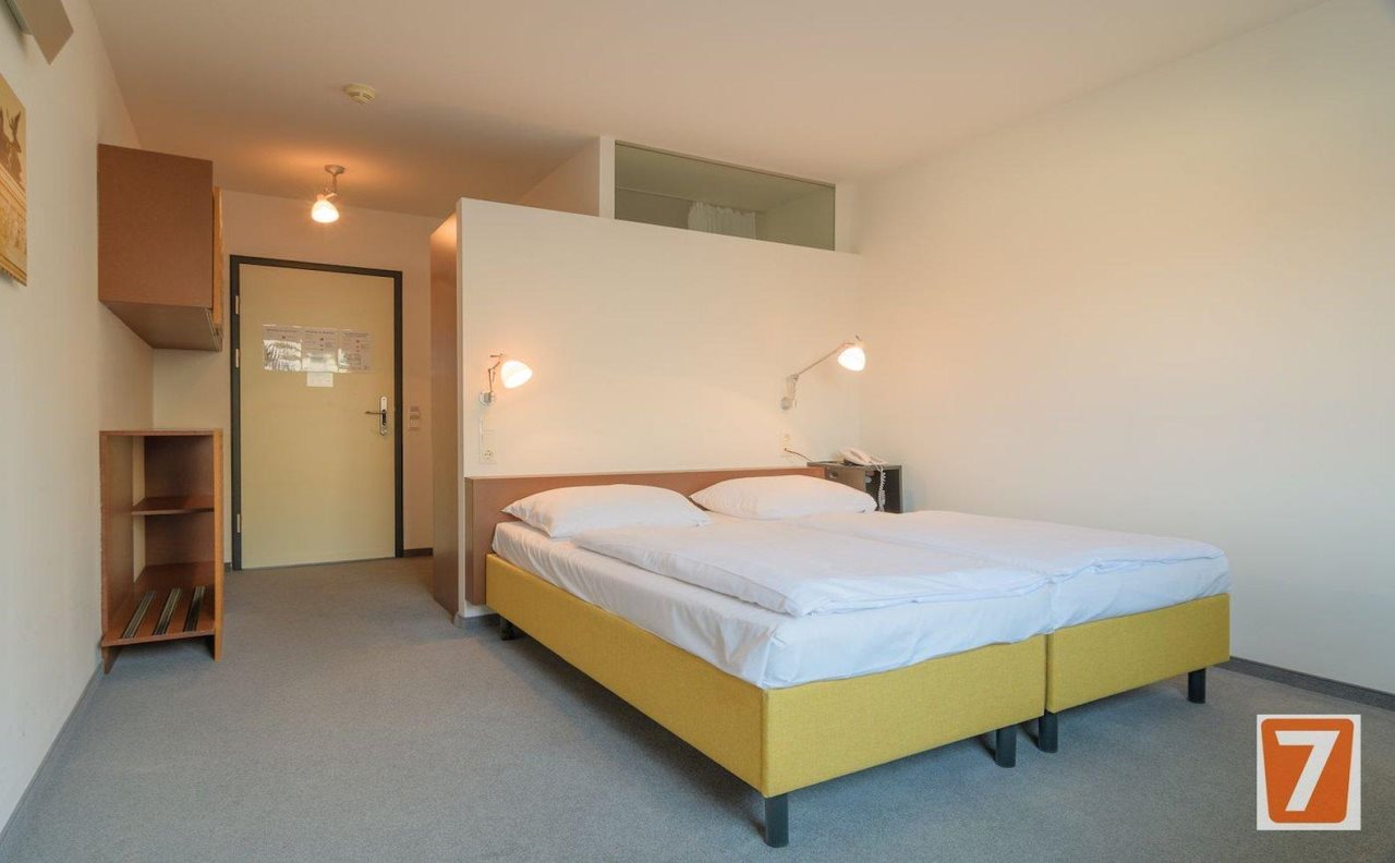 Kyriad Vienna Altmannsdorf 14