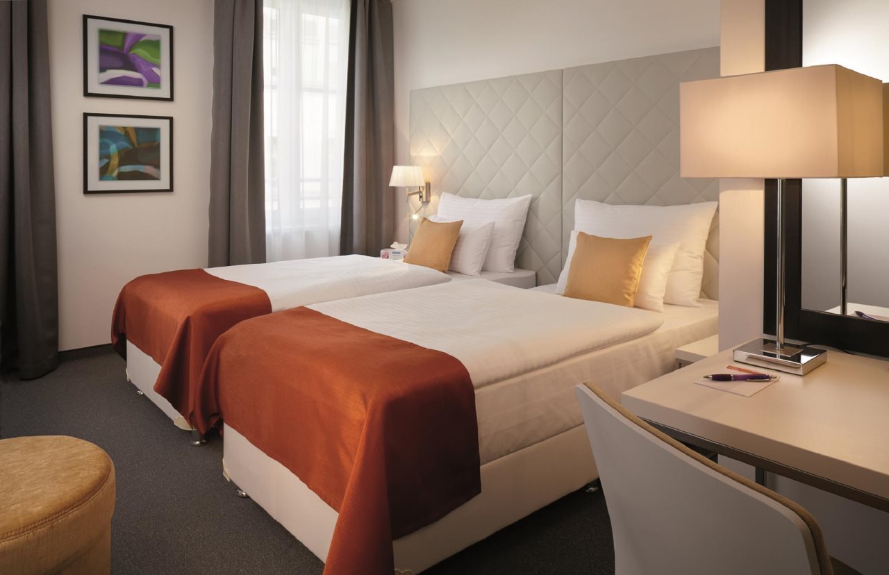 Forty + One Hotel 3