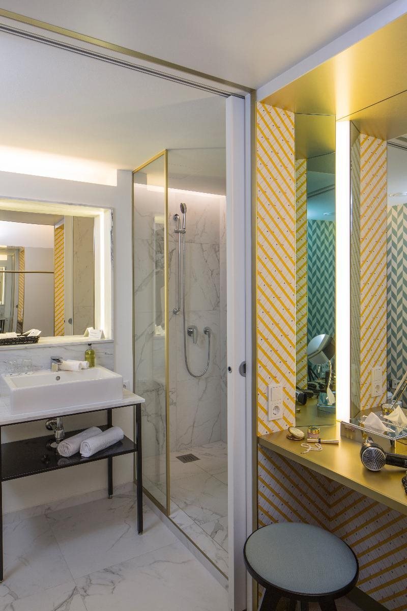 Crowne Plaza by IHG Vienna 15