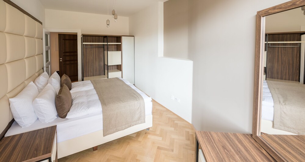 Letna Garden Suites 2