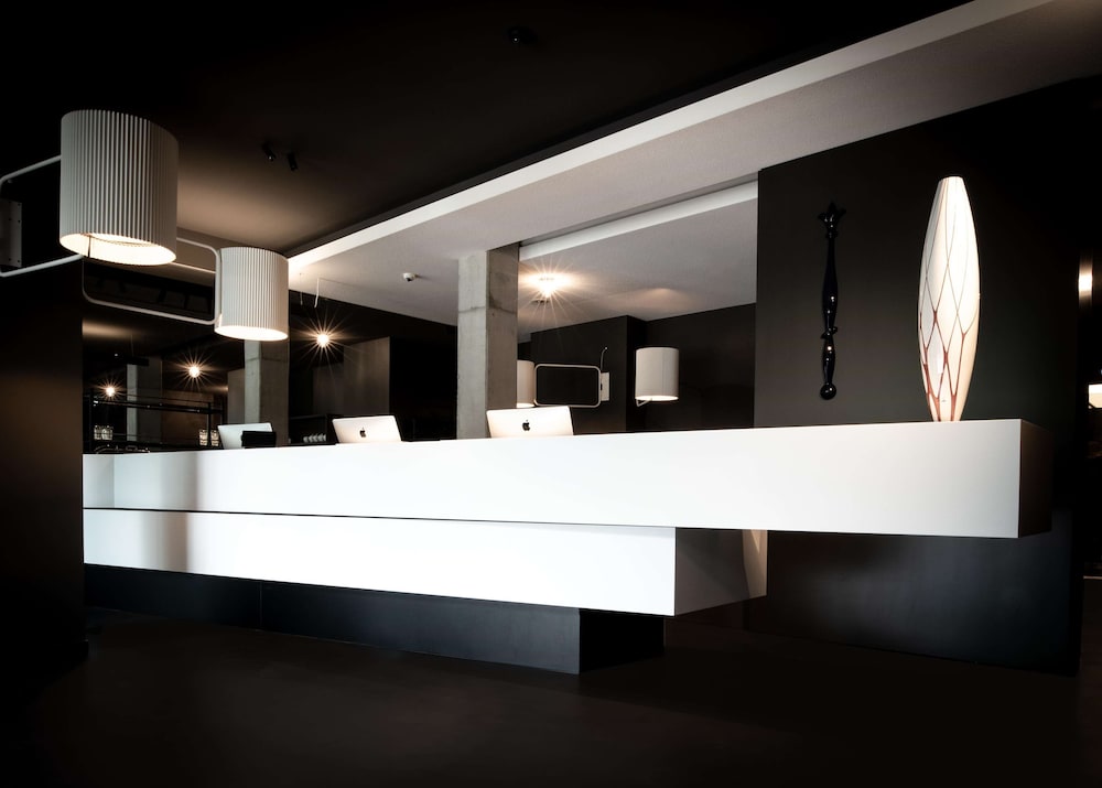 KPM Hotel & Residences 6