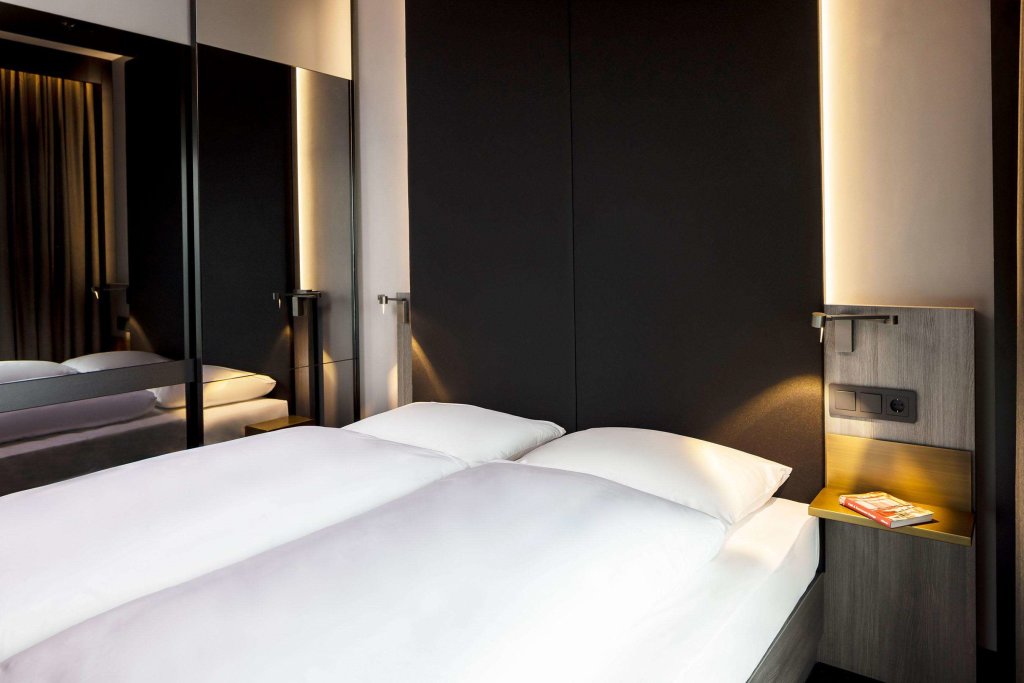Hotel AMANO East Side 20