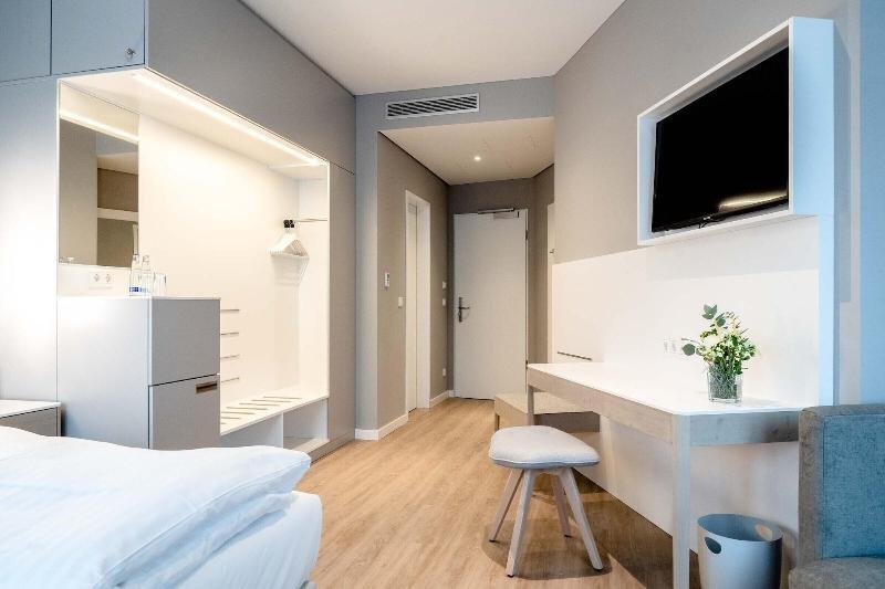 The Blasky Hotel & Rooftop 5
