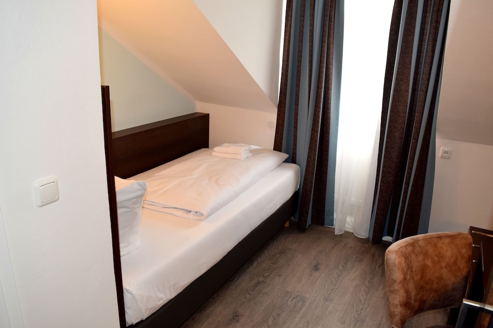 TRIP INN Hotel Budget Messe 4