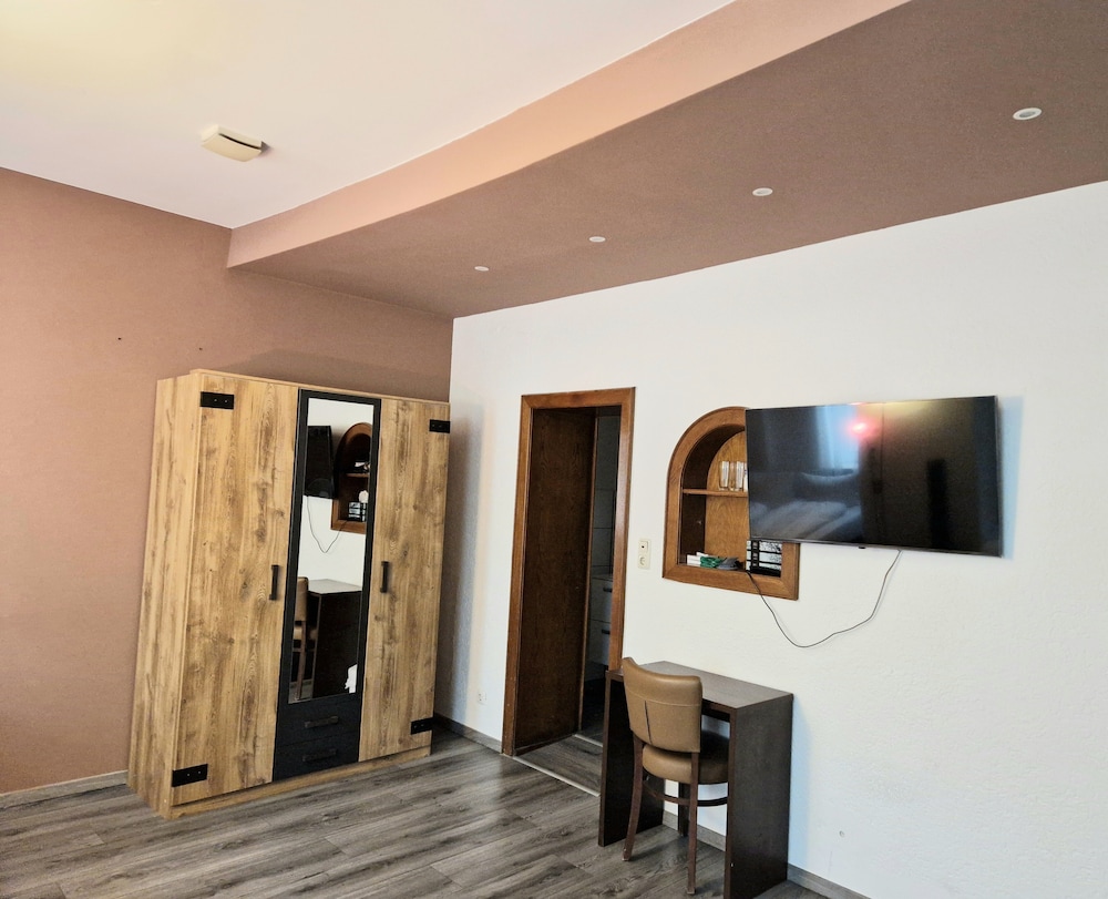 TRIP INN Hotel Budget Messe 20