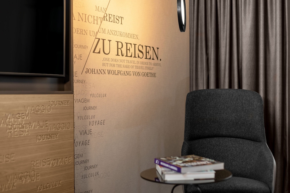 Frankfurt Airport Marriott Hotel 10