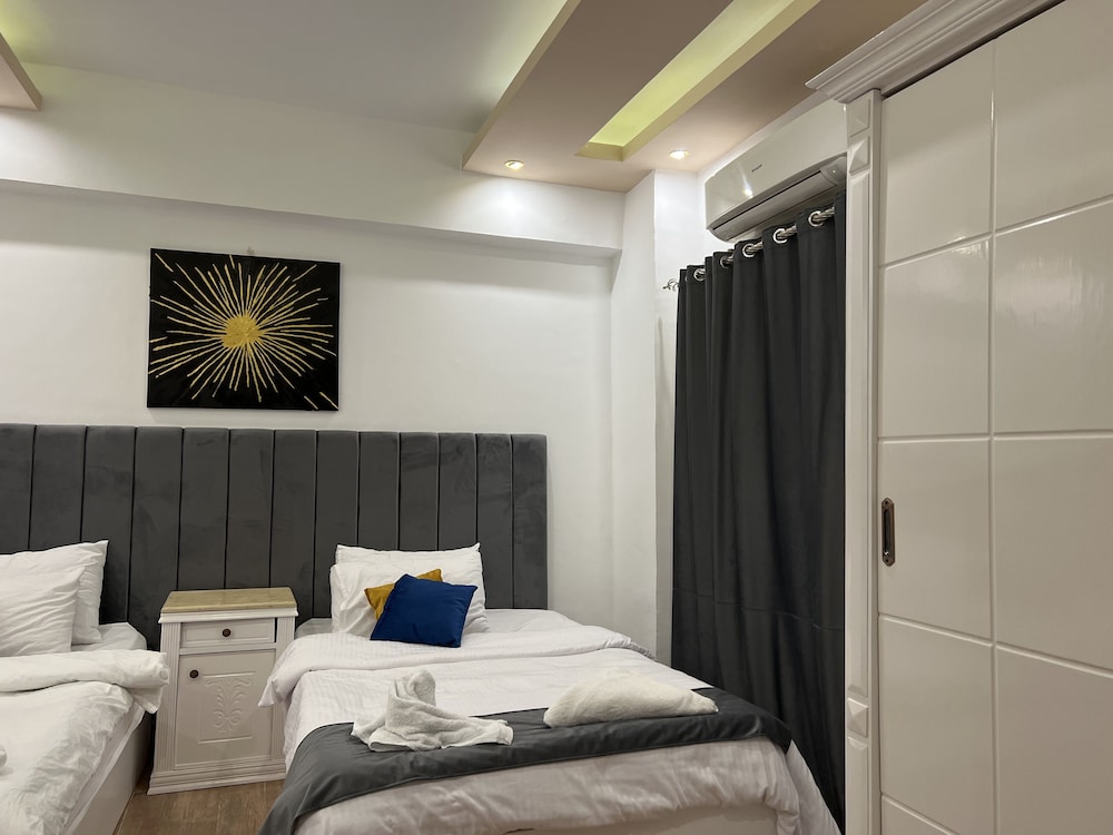 Pyramids Top Inn 16