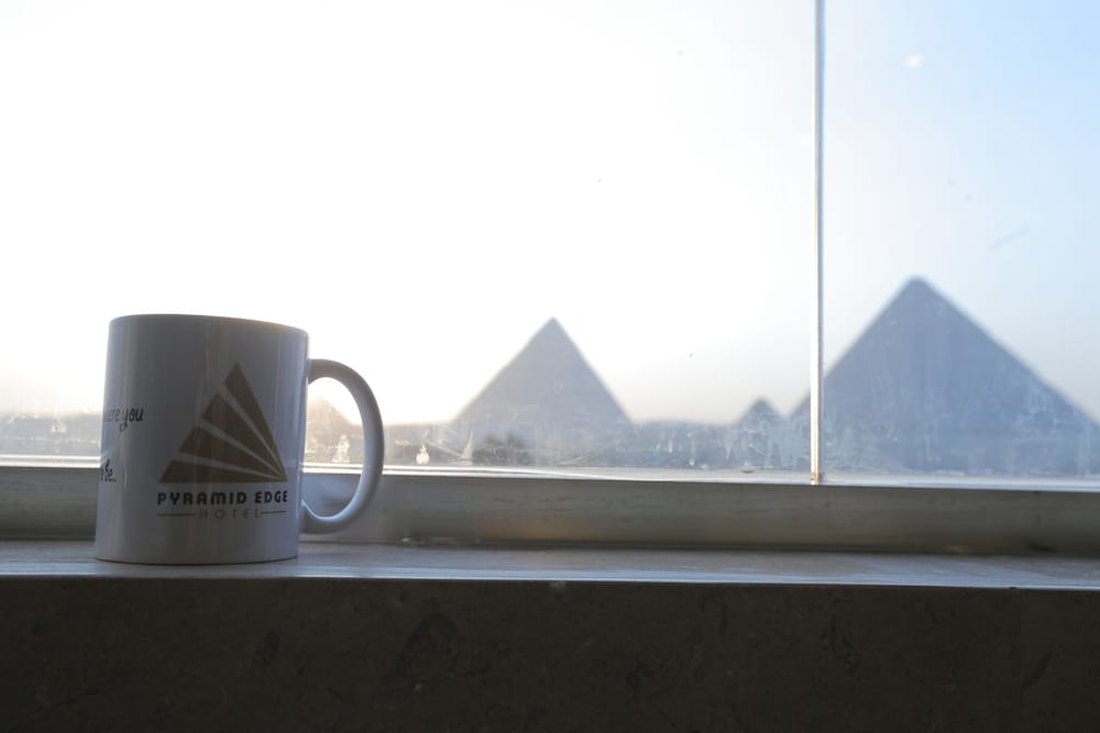 Pyramid Edge 23
