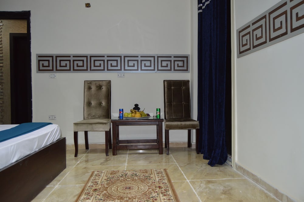 Comfort Pyramids Inn 22