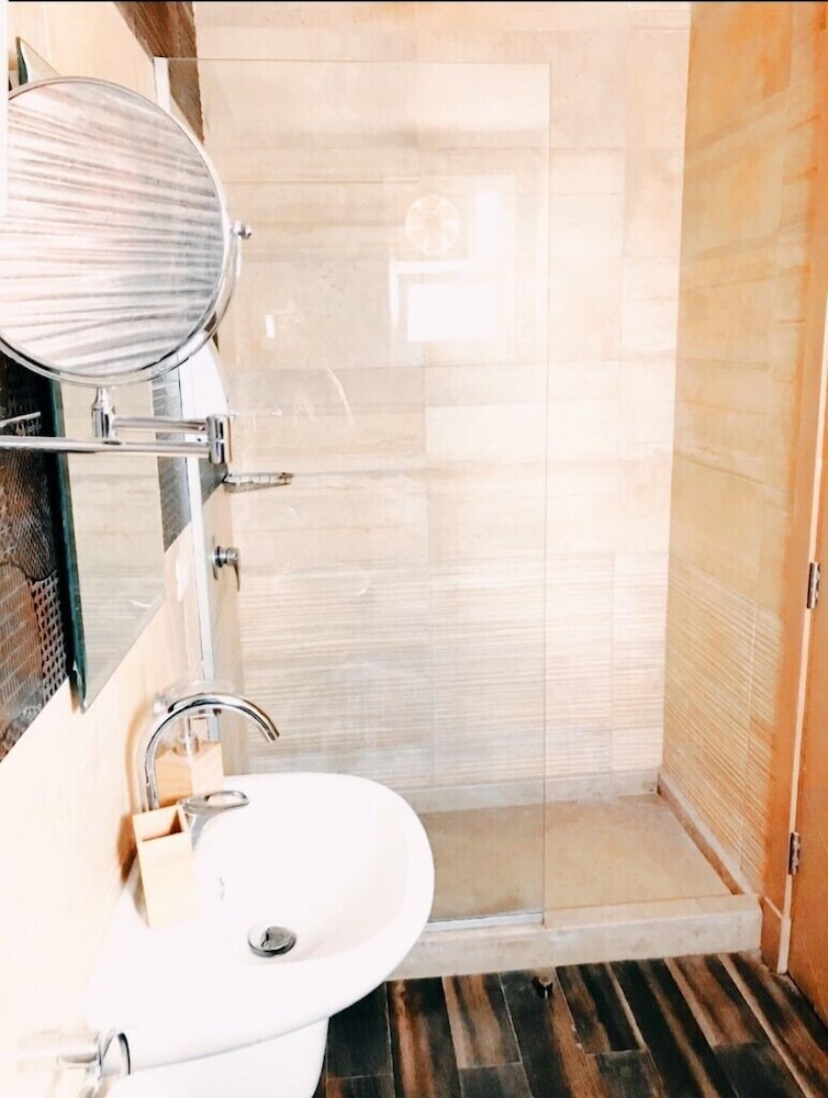 Vibes Hostel & Spa 11