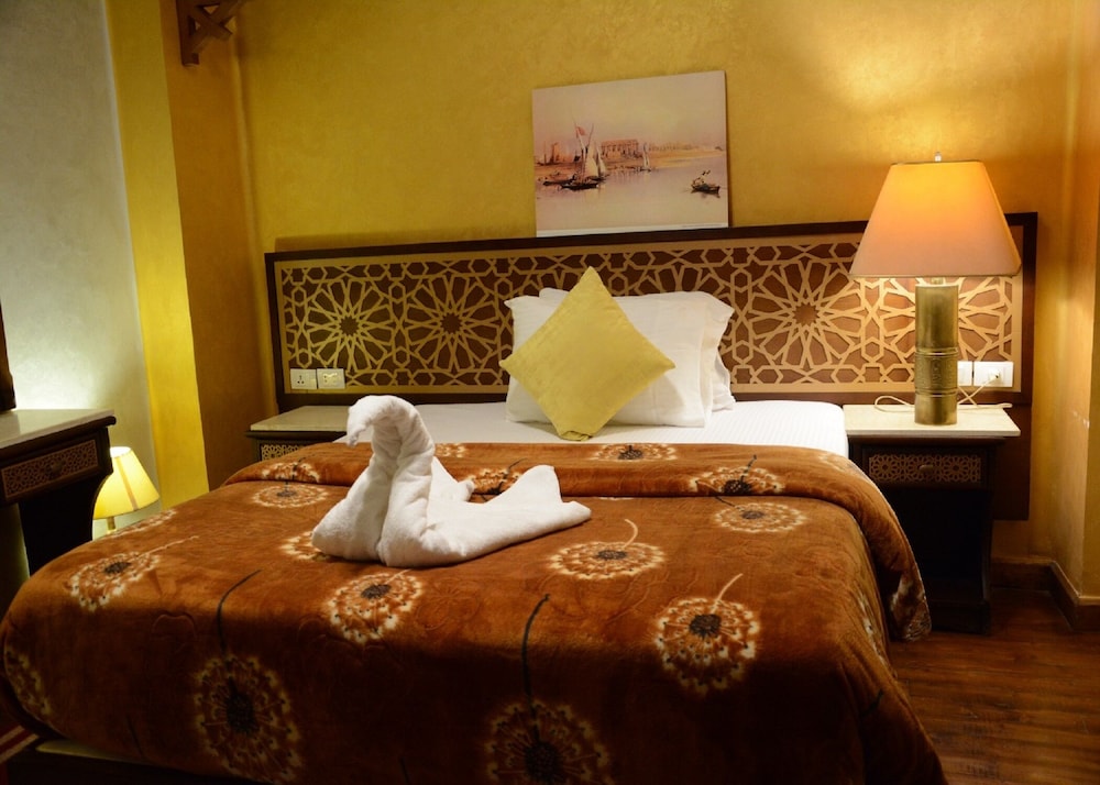 The Location Hotel 19