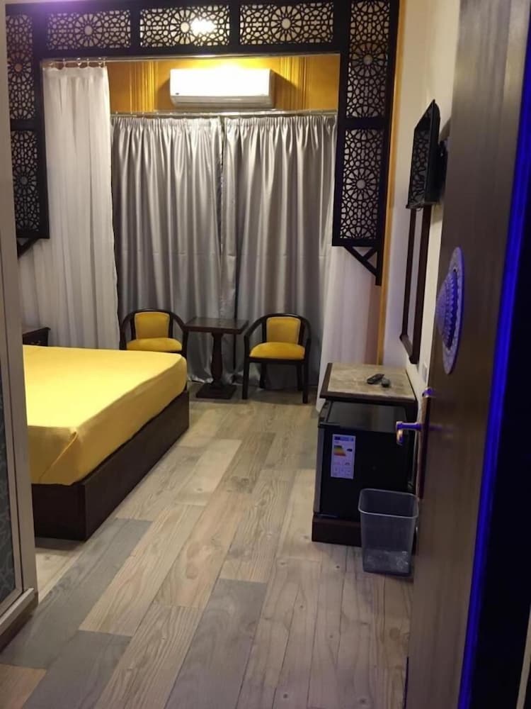 The Location Hotel 16