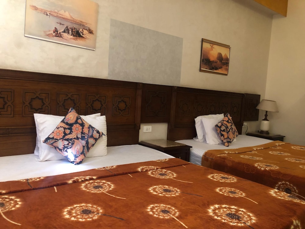 The Location Hotel 23