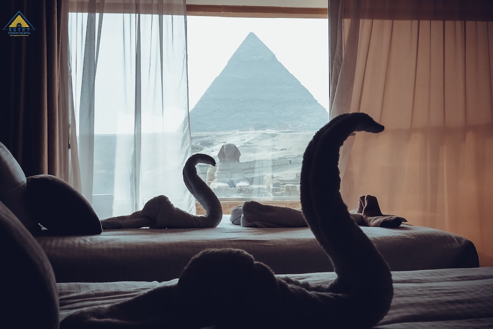 Egypt Pyramids Inn 15