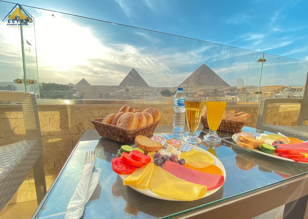 Egypt Pyramids Inn 5